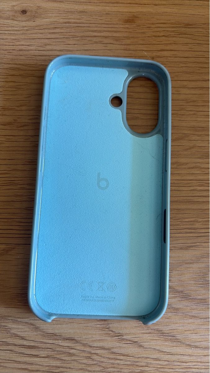 Cover & Protezioni schermo: Coque de téléphone Beats gris-turquoise pour IPhone 16 – Usato da Villars-sur-Glâne venduto da jon_9g2z