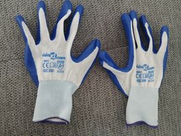 Handschuhe