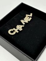 Original CHANEL Ohrringe – Hellgold mit Kristallen