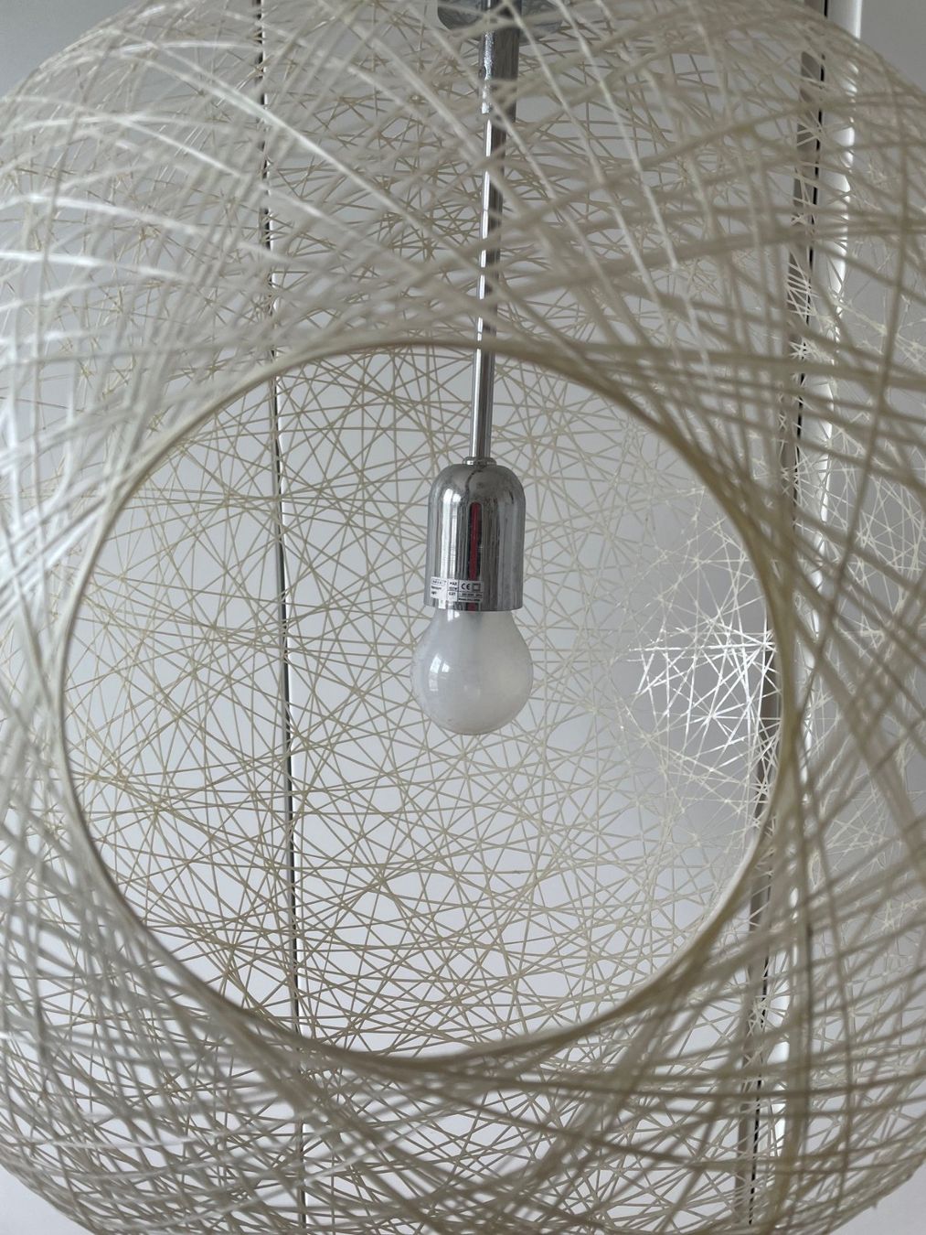 Moooi Lustres & lampes de plafonds: Moooi Random Light small weiss Pendelleuchte – D'occasion à Küssnacht am Rigi par goldsucherin 5