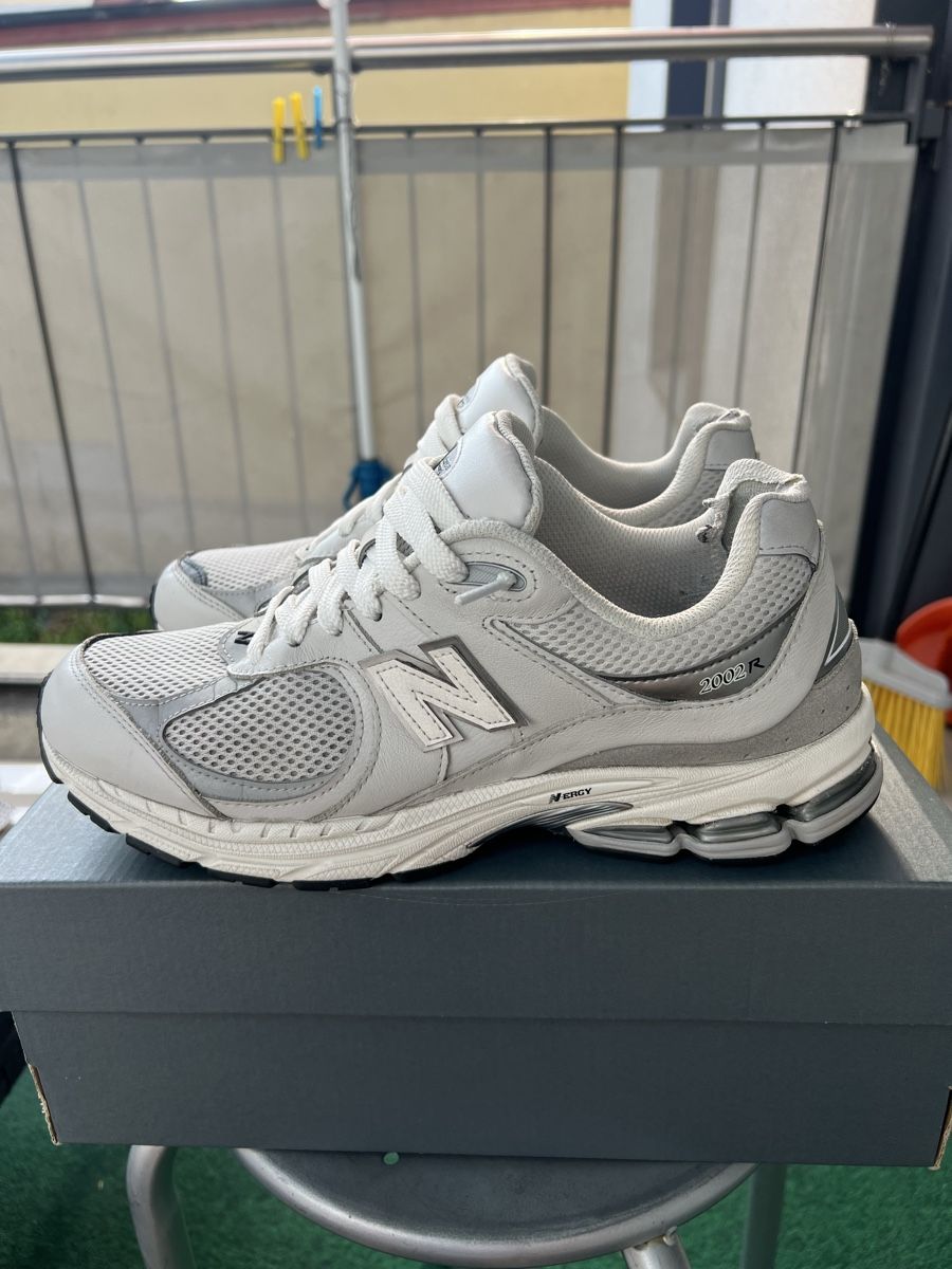 New Balance Chaussures hommes: New Balance 2002R – D'occasion à Lausanne par luciano_RIC1 2