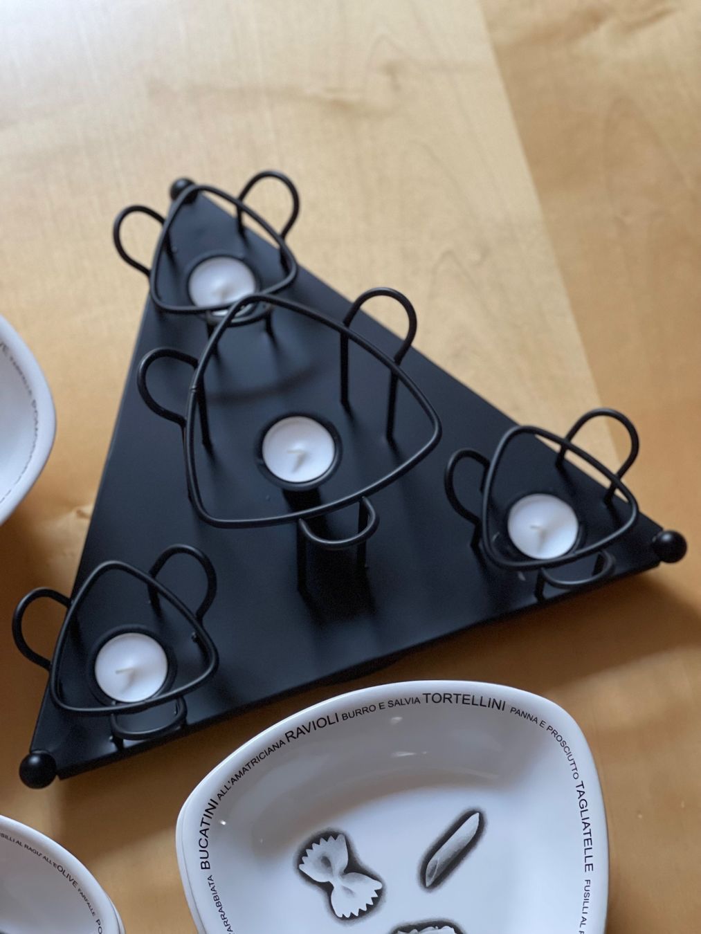 Set di piatti: Pasta-Servierset mit drehbarem Ständer (Neuwertig!) – Usato da Niederwil AG venduto da Vonky 1