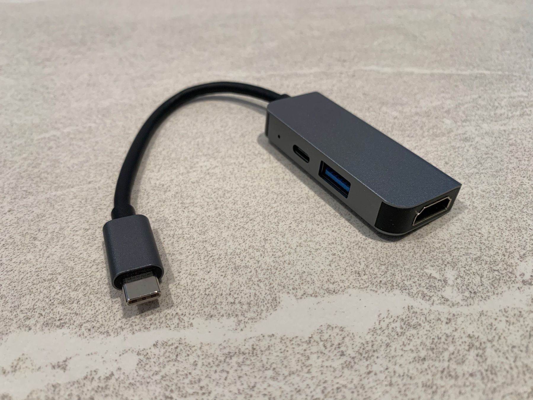 Unità & Adattatore: Adapter 3 in 1 USB-C auf HDMI, USB A, USB C – Nuovo e nell'imballaggio originale da Aarburg venduto da 2..0 2