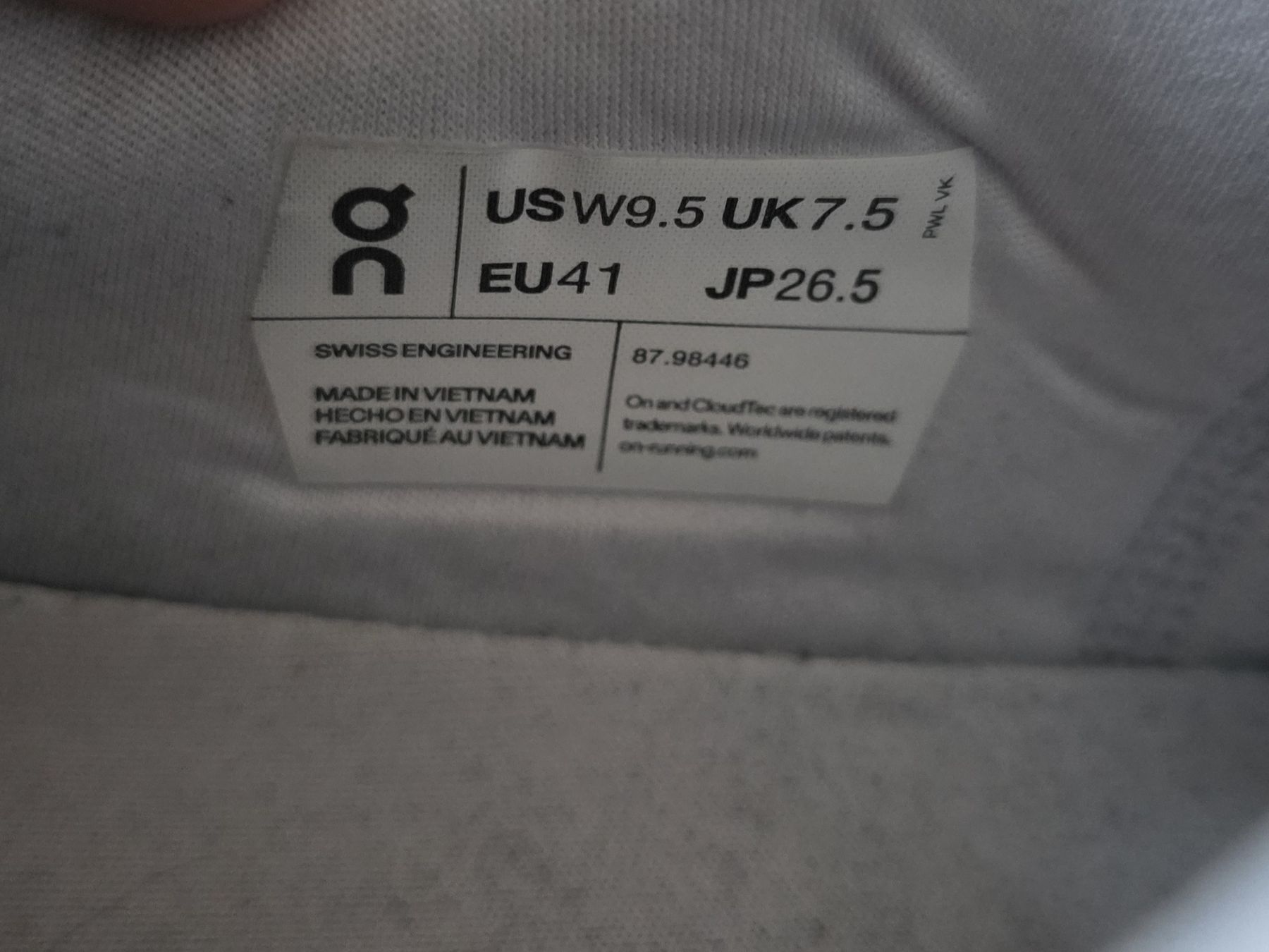 On Scarpe da donna: Sneakers – Usato da Visp venduto da san_d7s8 1