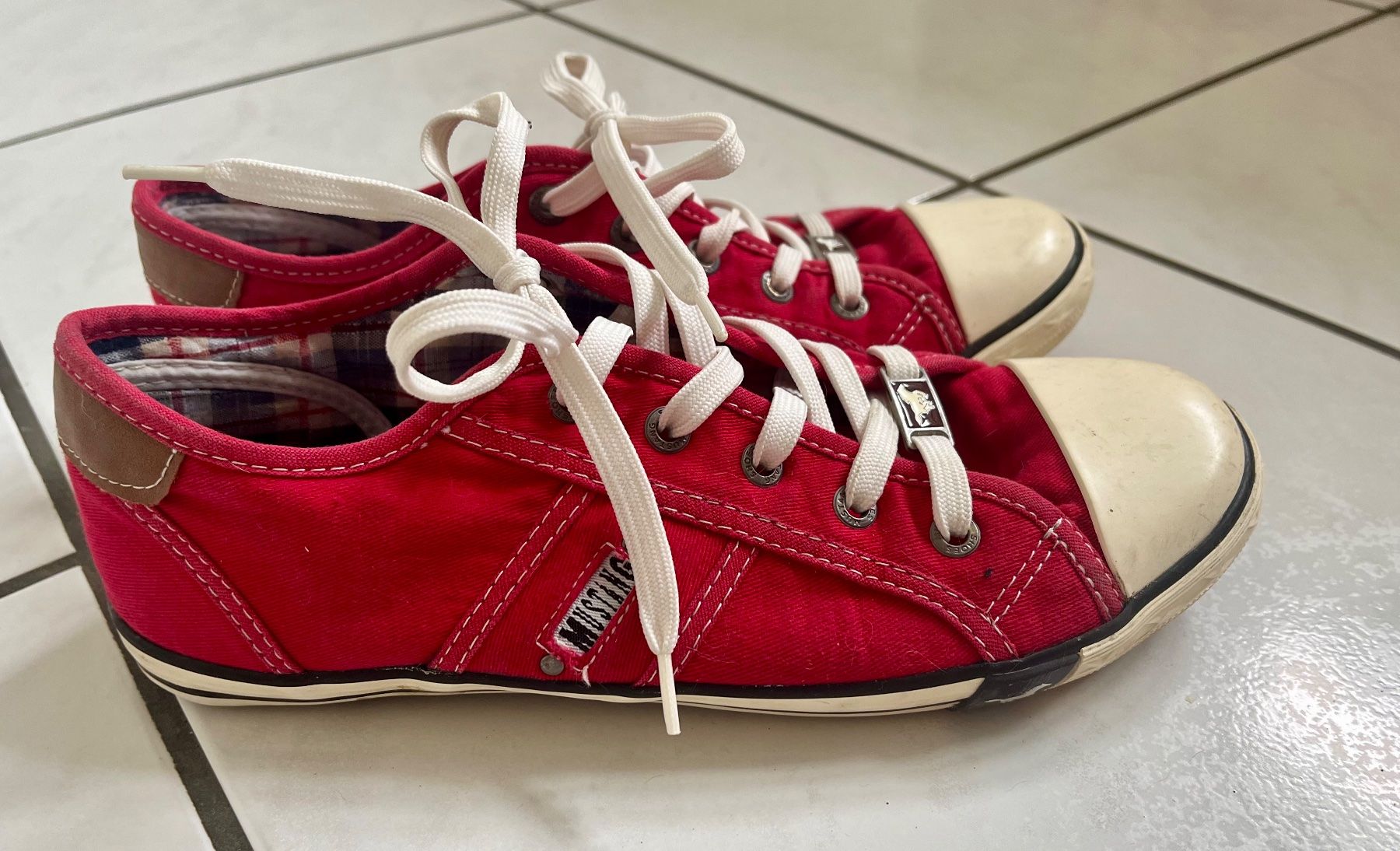 Mustang Chaussures femmes: Sneaker Mustang – D'occasion à Meilen par mogli_luna 1