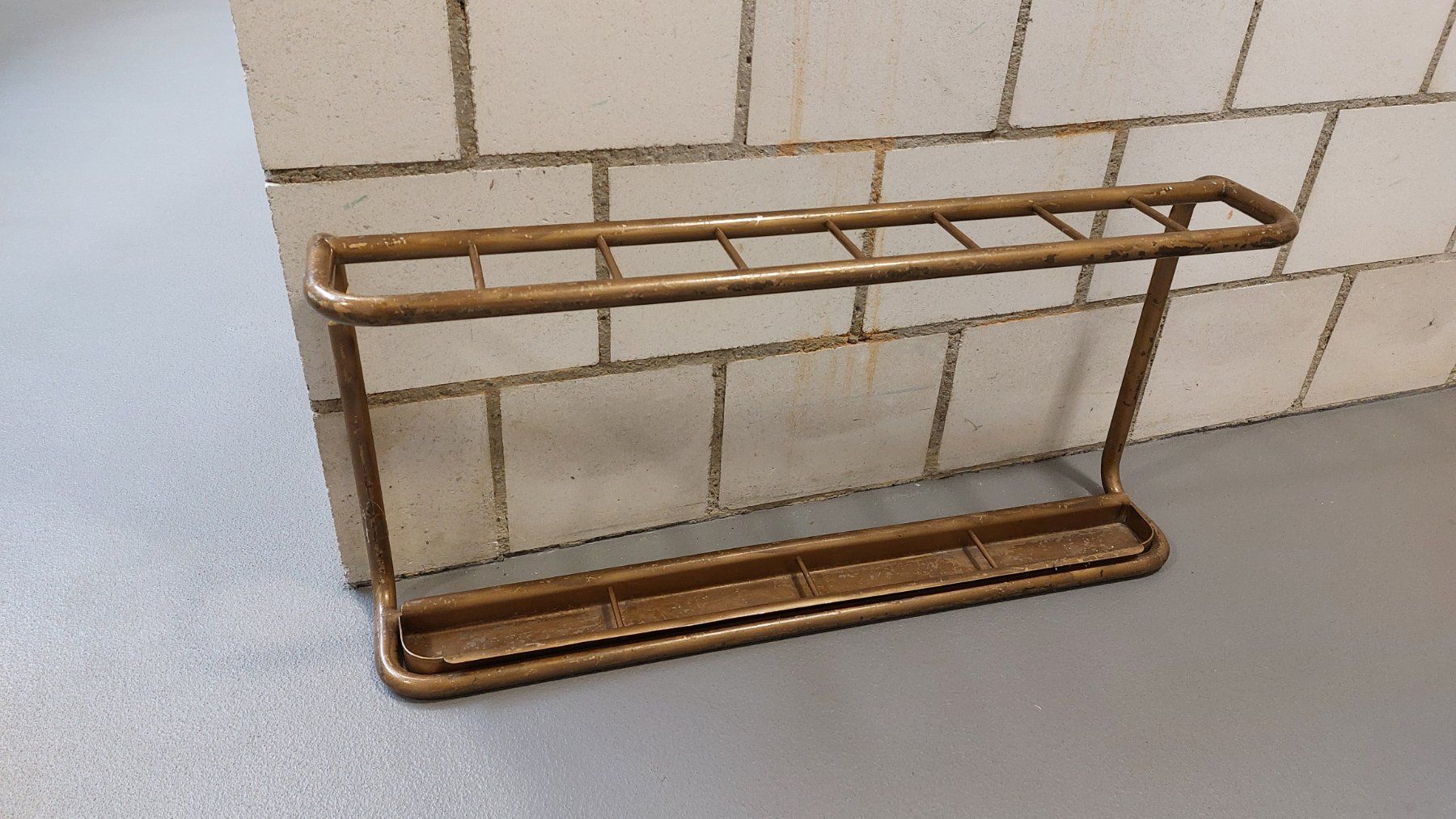 Sonstige Büroeinrichtungen: Vintage Schirmständer – Gebraucht aus Seeberg von Gebi8