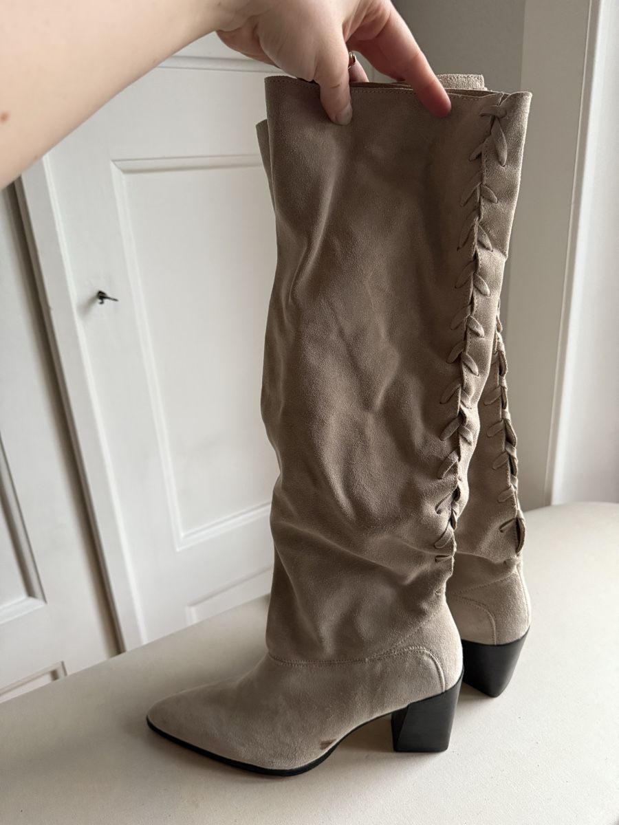 Zara Scarpe da donna: Zara suede boots - Size 40 - New - Never Worn – Nuovo (secondo la descrizione) da Genève venduto da jul_5xsn 3