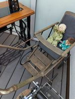 antiker Kinderwagen