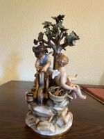 Meissen Porzellan Figur mit Zwei Engeln