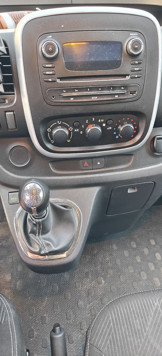 Renault Nutzfahrzeuge: Renault Trafic L1H1 2015 – Gebraucht aus Recherswil von standingdrummer9 5