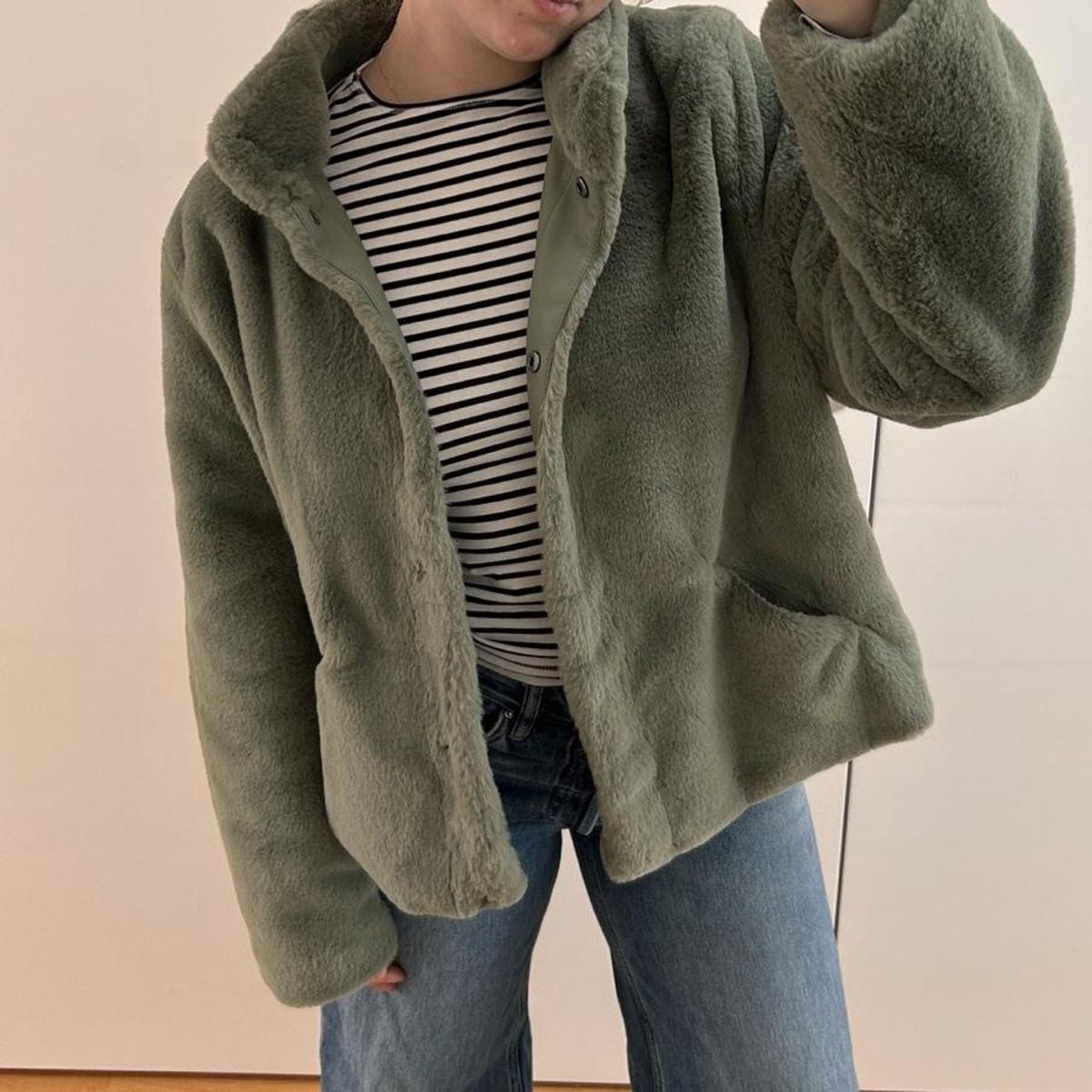 Only Jacken: Faux Fur Jacket from ONLY – Neu und originalverpackt aus Winterthur von tha_fvg2 1