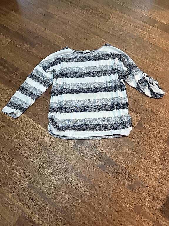Maglioni & Felpe: Pullover / Pulli gestreift grau - 3/4 - 1/1 Arm - M - Herbst – Usato da St. Niklausen LU venduto da Sundy01