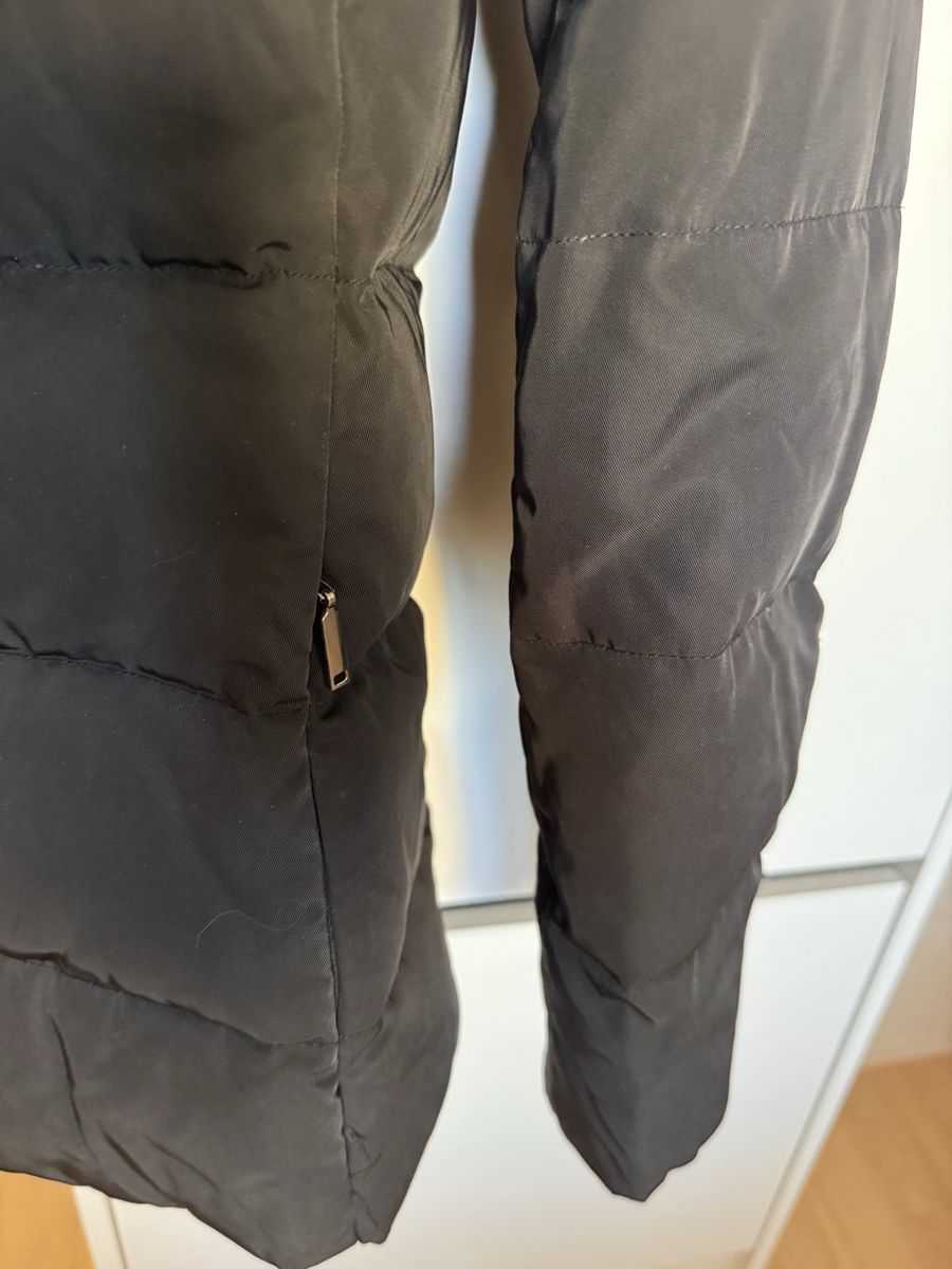 Esprit Cappotti: Damen Daunenjacke schwarz Grösse S – Usato da Dübendorf venduto da ClaraS. 3