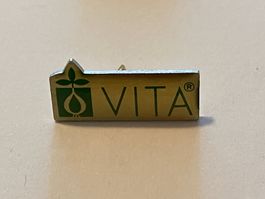 1 Pin Vita