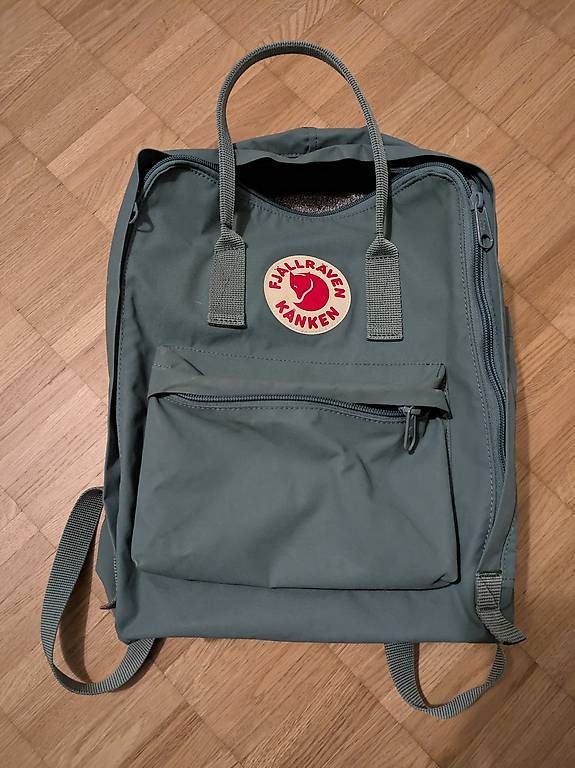 Fjällräven Zaini: Fjällräven Kånken Rucksack – Usato da Zofingen venduto da cos_7jnw