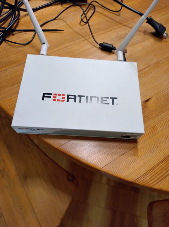 Fortinet 60D Router Firewall (Gebraucht) in Sirnach für CHF 46 – mit ...