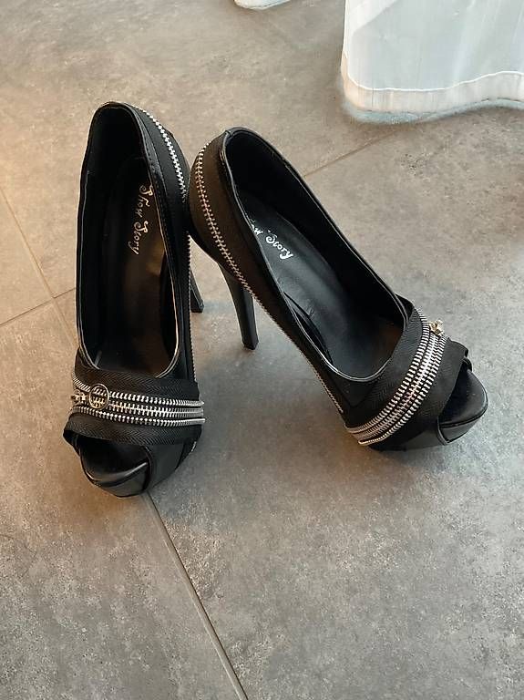 Scarpe da donna: Coole Pumps – Usato da Erlinsbach SO venduto da Adica 1