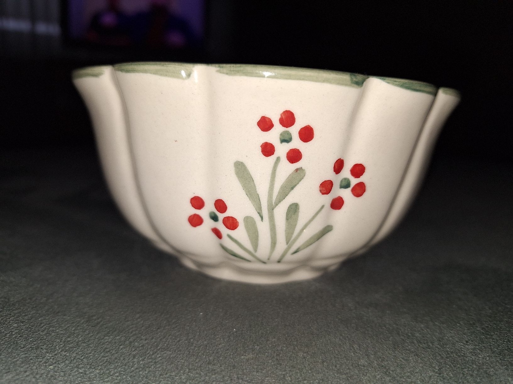 Ciotole: Süsse Keramikschale mit Blumenmuster – Nuovo e nell'imballaggio originale da spreitenbach venduto da lumbalplatte 3
