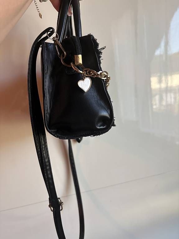 Taschen für Damen: Schwarze Handtasche – Gebraucht aus Hellikon von ind_m7n8 2
