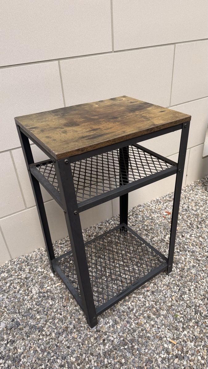 Tavoli: Beistelltisch im Industrial Stil – Usato da Zürich venduto da mir_8jby 2