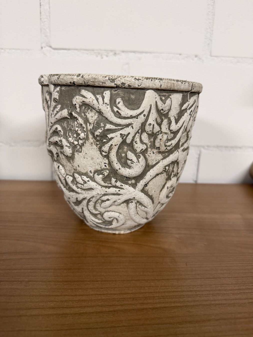 Vasi per fiori: Schöner Übertopf im Shabby Chic Look – Usato da Wolfwil venduto da Inseider12 1