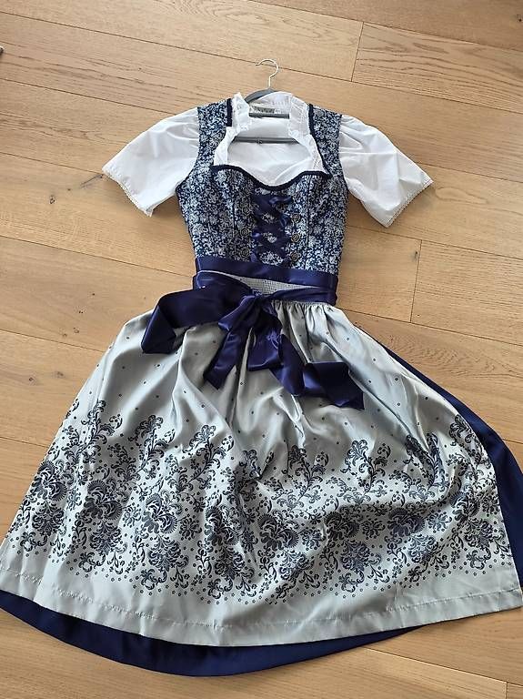 Vestiti: Dirndl Grösse 40 – Usato da Steffisburg venduto da aeb_ljf6