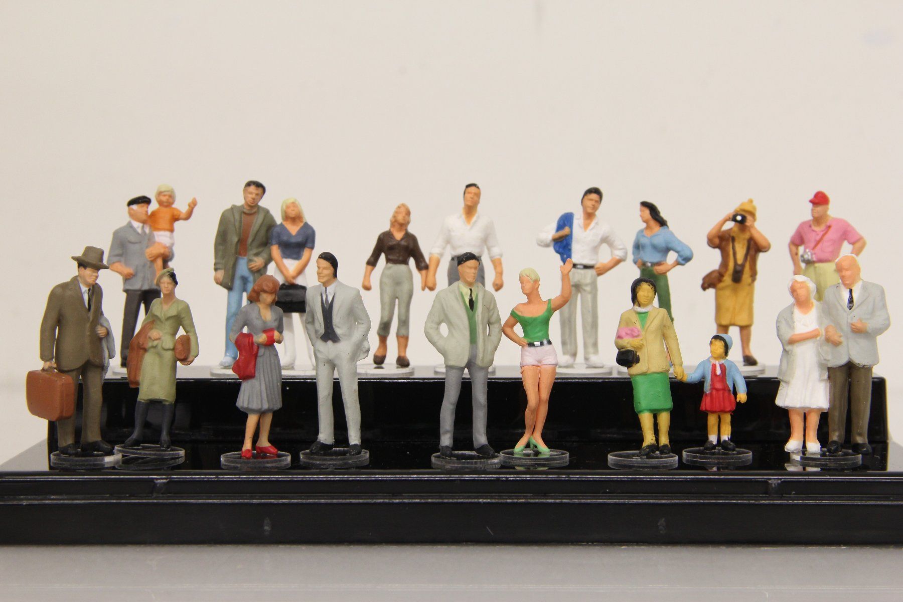 Modelleisenbahnen: Figuren Spur 0 – Neu und originalverpackt aus Dittingen von C-Zero1-E