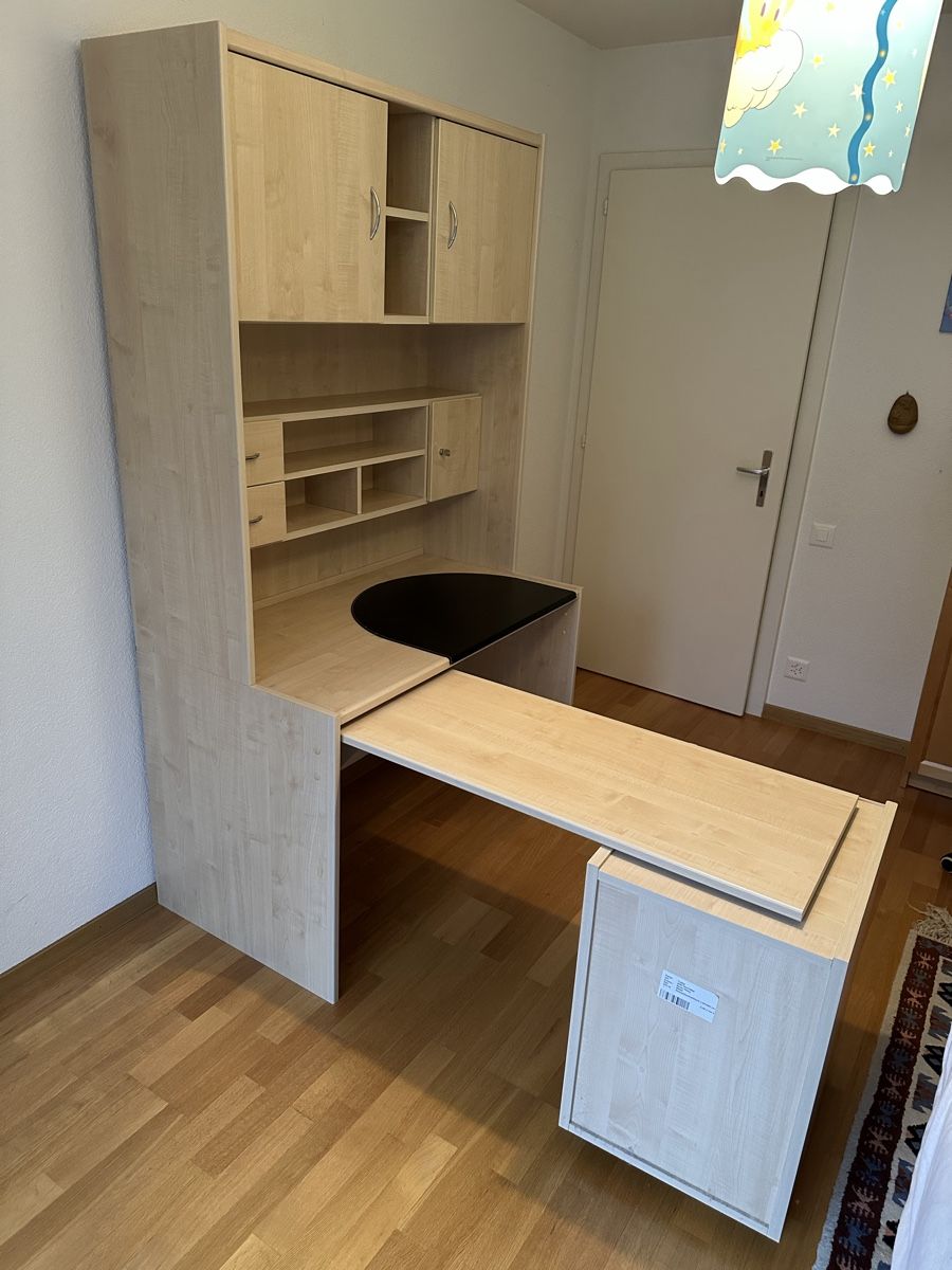 Scrivanie: Bureau pour jeune – Usato da Courtelary venduto da ReBo012 3