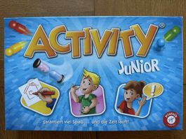 Gesellschaftsspiel Activity Junior von Piatnik guter Zustand