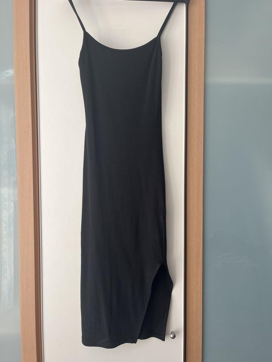 Vestiti: Schwarzes midikleid mit Schlitz – Nuovo (secondo la descrizione) da Bellikon venduto da Ruth_62