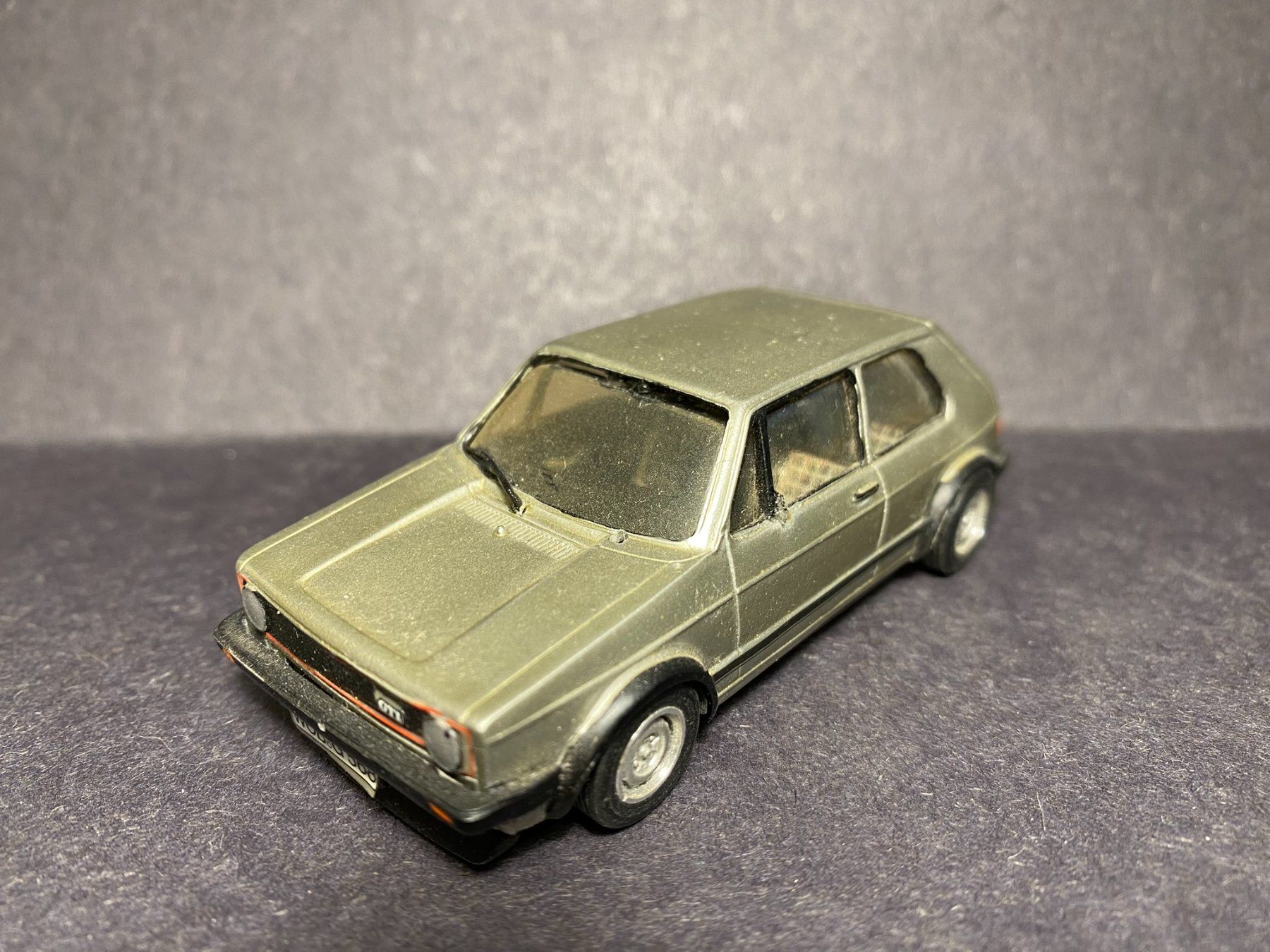 Volkswagen Modellini d'auto: VW Golf I GTI - Tin Wizard 1:43 – Usato da Spiez venduto da Maerggi 1