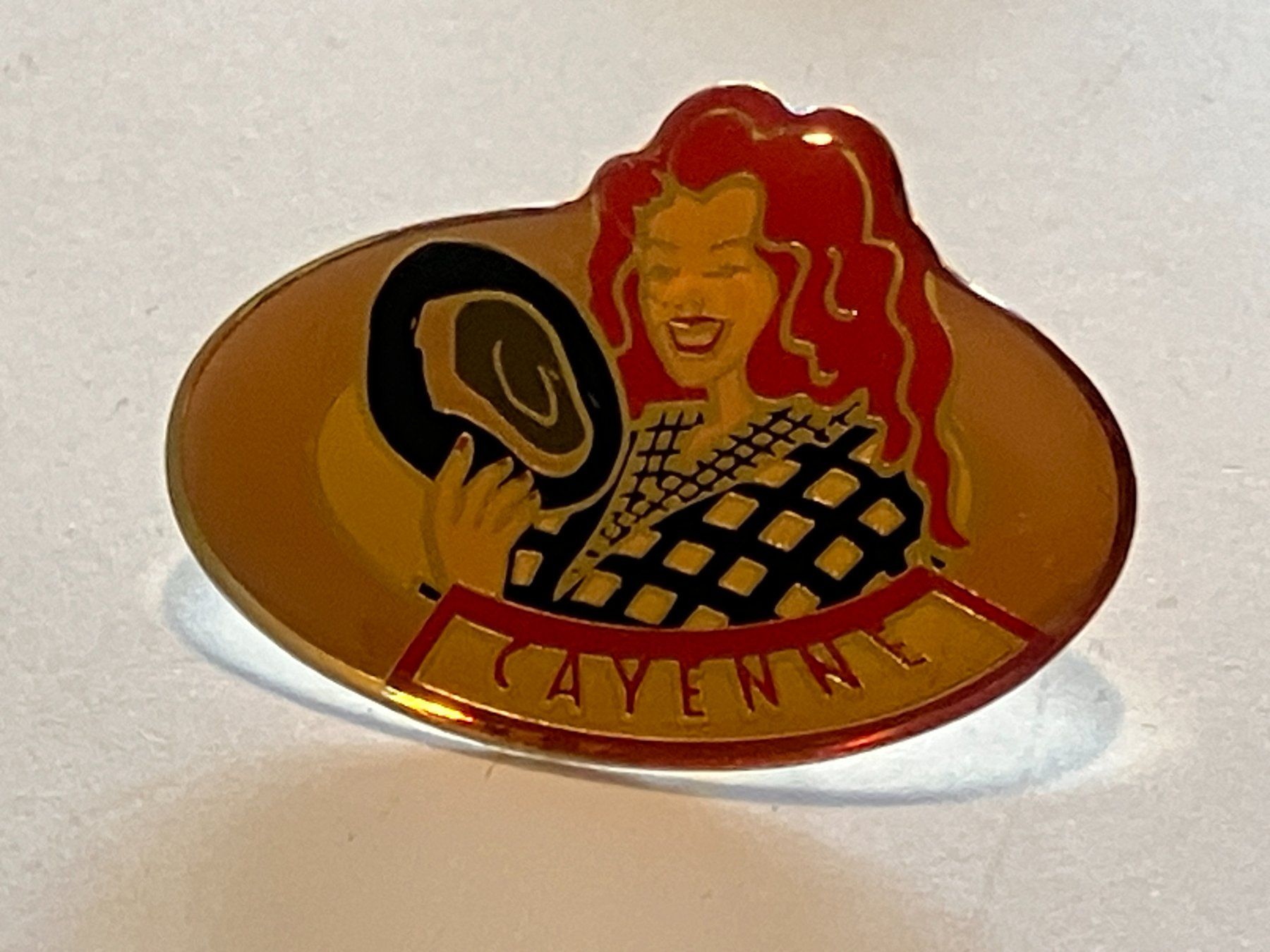 Placchette & Badge: 1 Pin Cayenne – Usato da Basel venduto da djwwpp