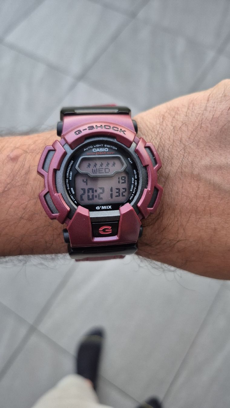 Casio Orologi: Casio G-Shock G'Mix bordeaux  – Usato da Yvonand venduto da rib_mxj9