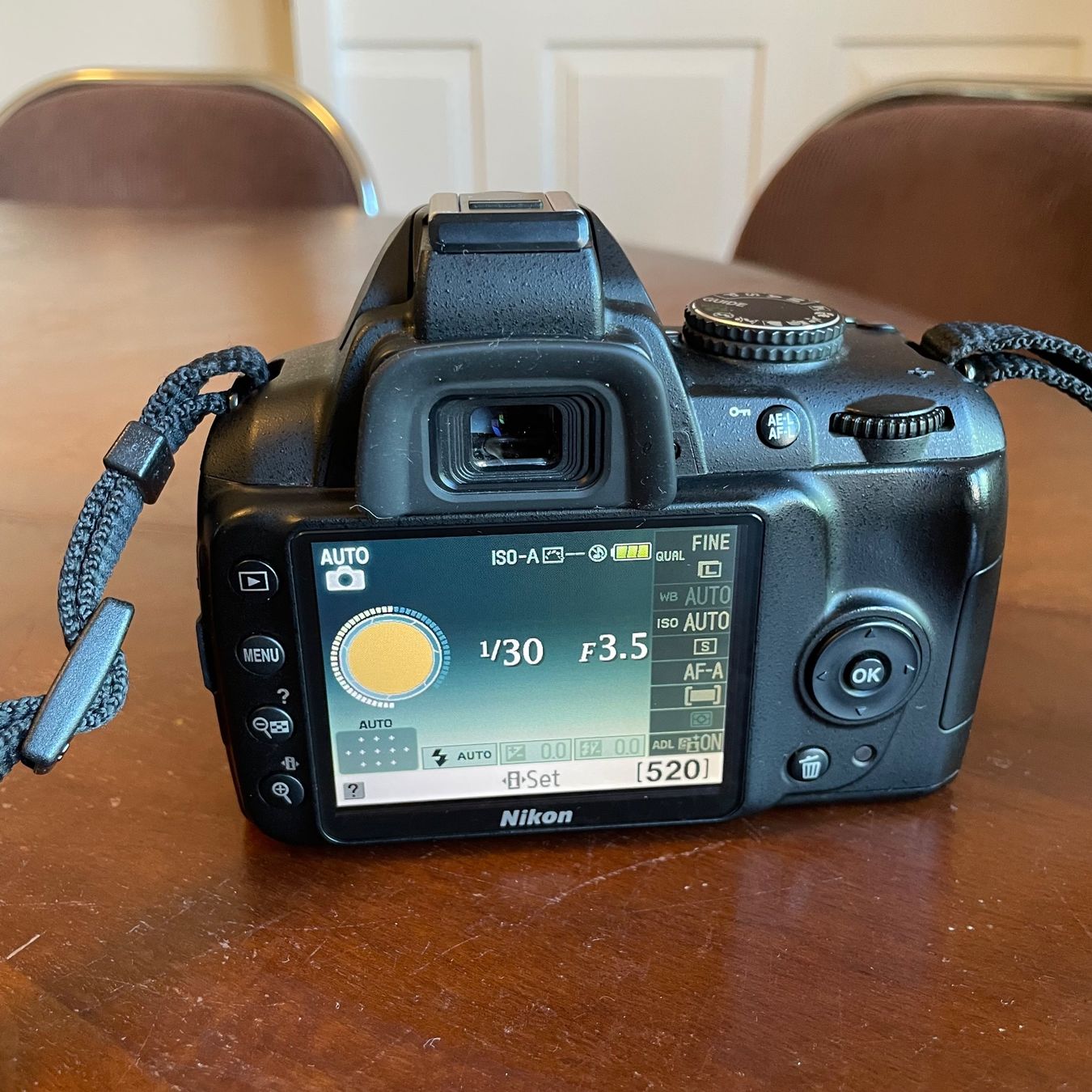 Nikon Fotocamera: Nikon D3000 – Usato da Winterthur venduto da sina852636 2