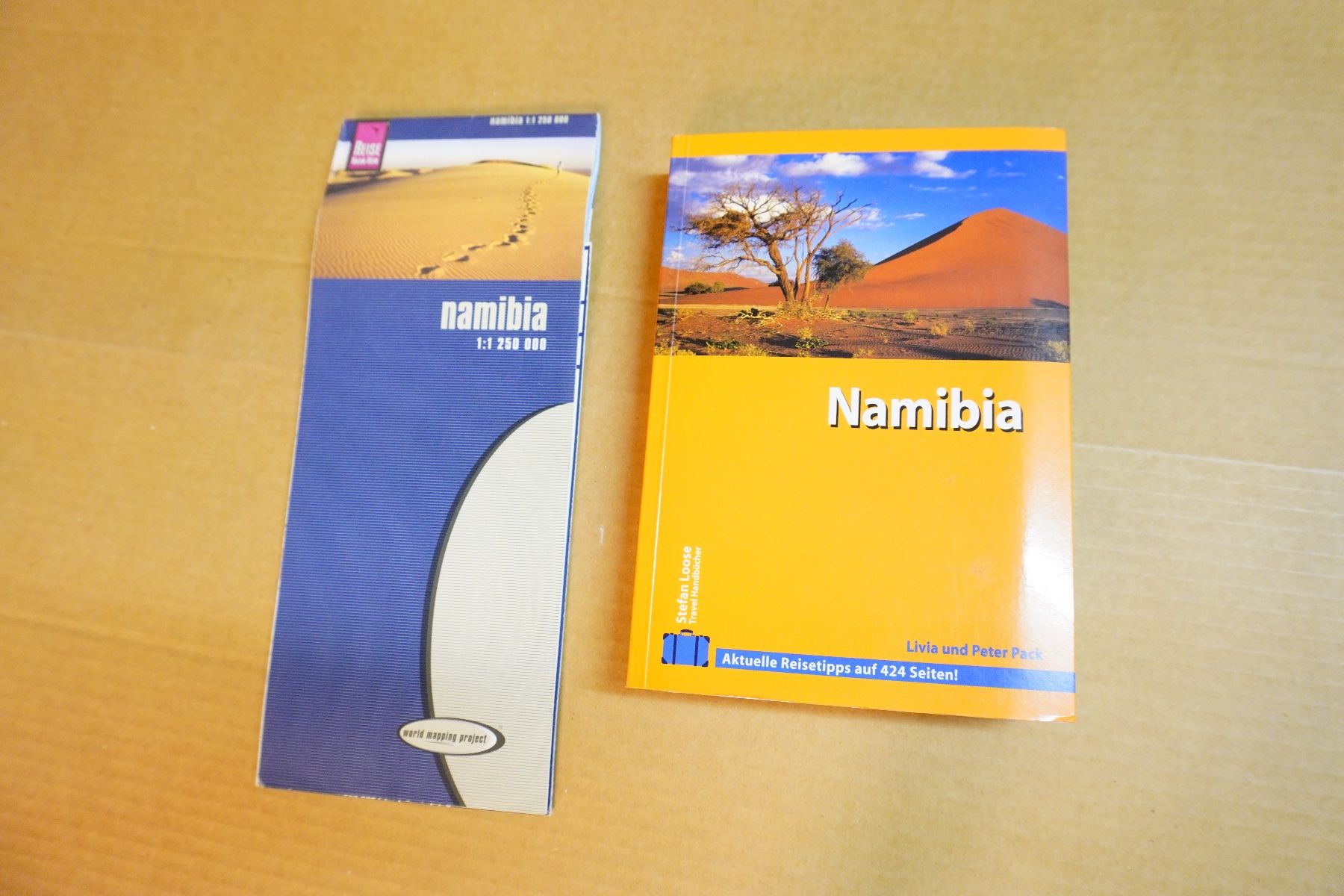 Libri: Namibia Reiseführer und Landkarte – Usato da Chur venduto da JennyAlexander