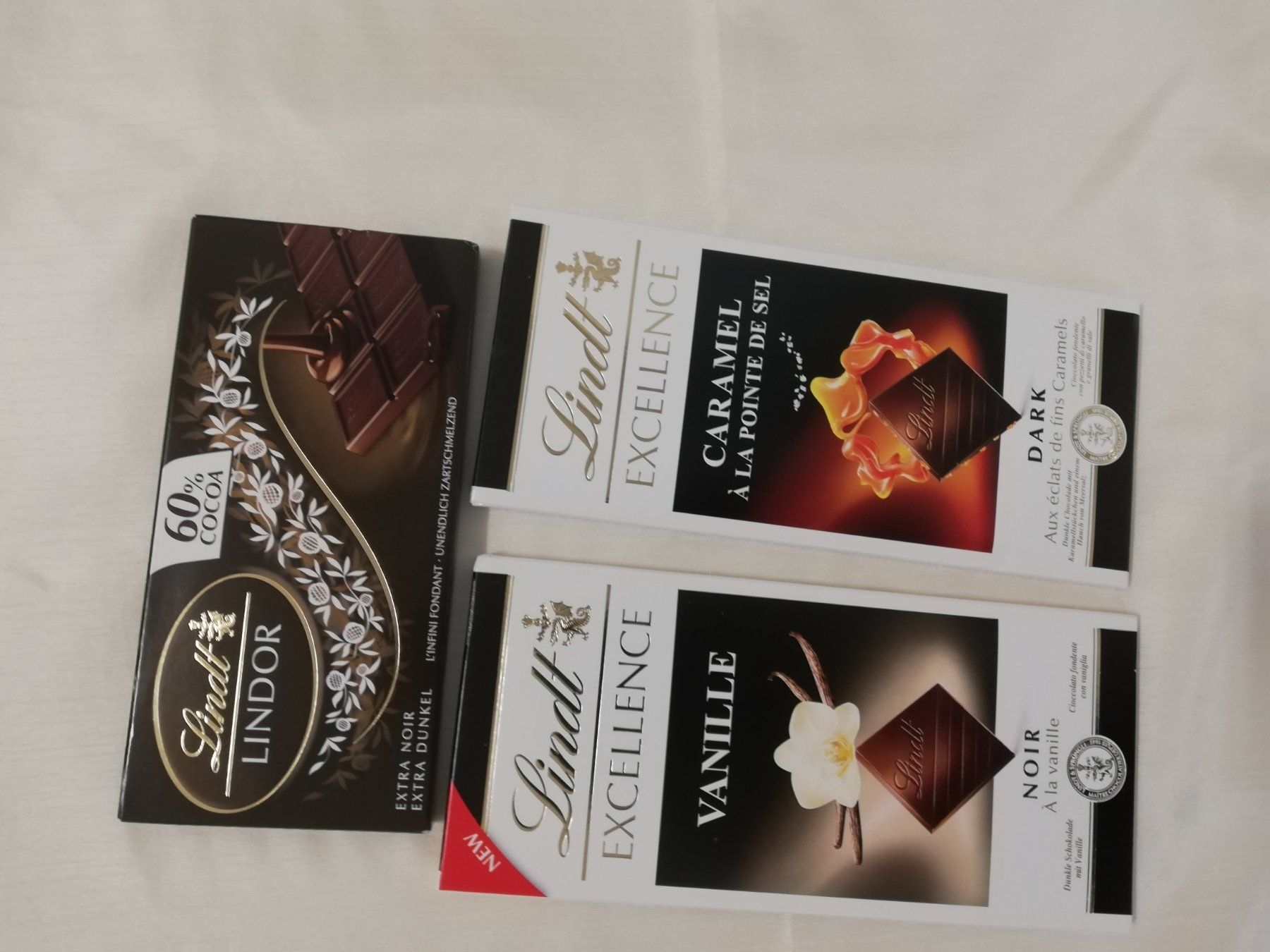 Lindt Cibi & Specialità: Lindt Schoggi 3 Stück – Nuovo (secondo la descrizione) da Untersiggenthal venduto da Marlen59