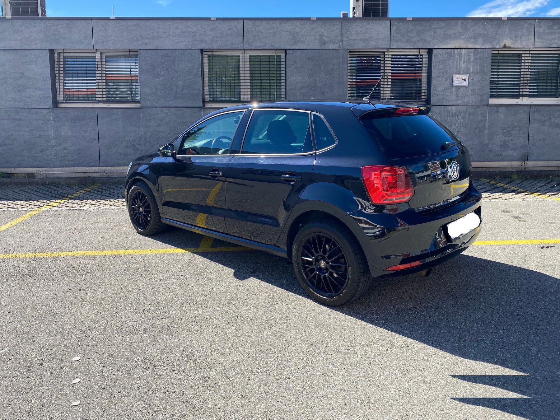 VW Automobili: VW Polo 1.2 TSI BMT - Iv. 01/2015 – Usato da Dübendorf venduto da breitling14 2