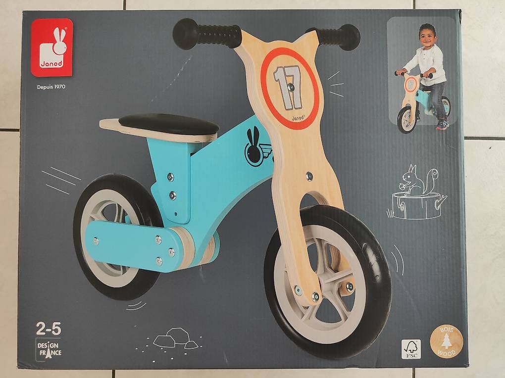 Fahrzeuge für Kinder: Laufrad aus Holz neu OVP – Neu und originalverpackt aus St. Margarethen TG von Sunnycat