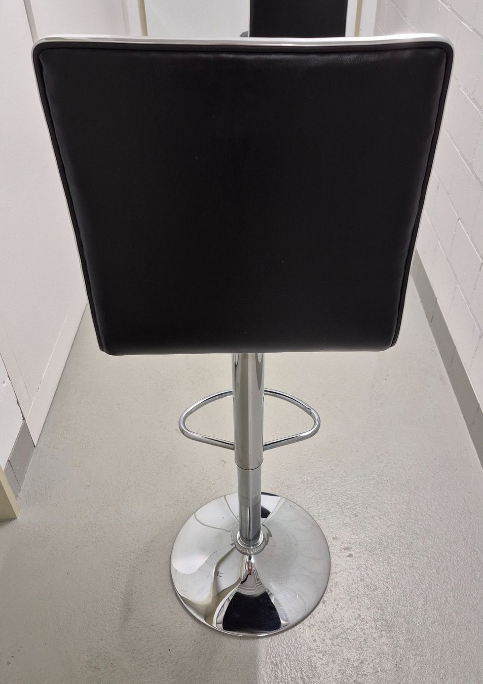 Hocker: Barhocker 2er Set scharz – Gebraucht aus Höri von Nastaq 6