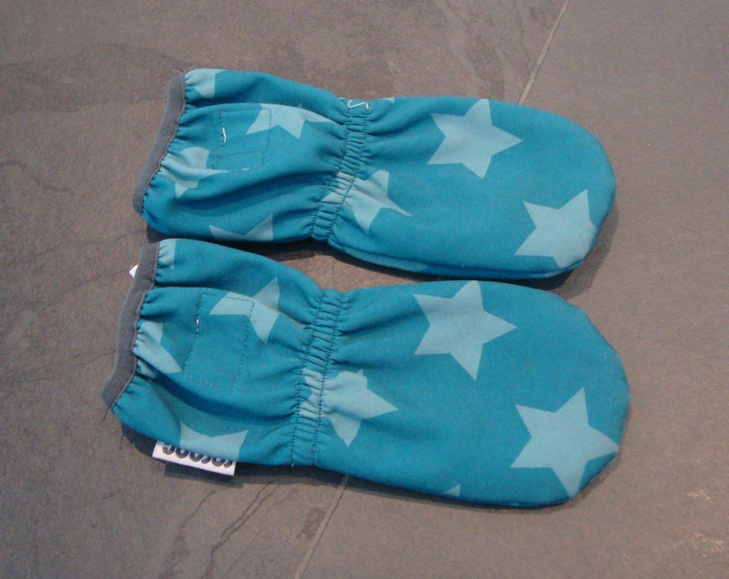 Guanti: ++ RACOON ++ Softshell Handschuhe / Fäustlinge ++ 1-2 Jahre – Usato da Chur venduto da aladin_04 1