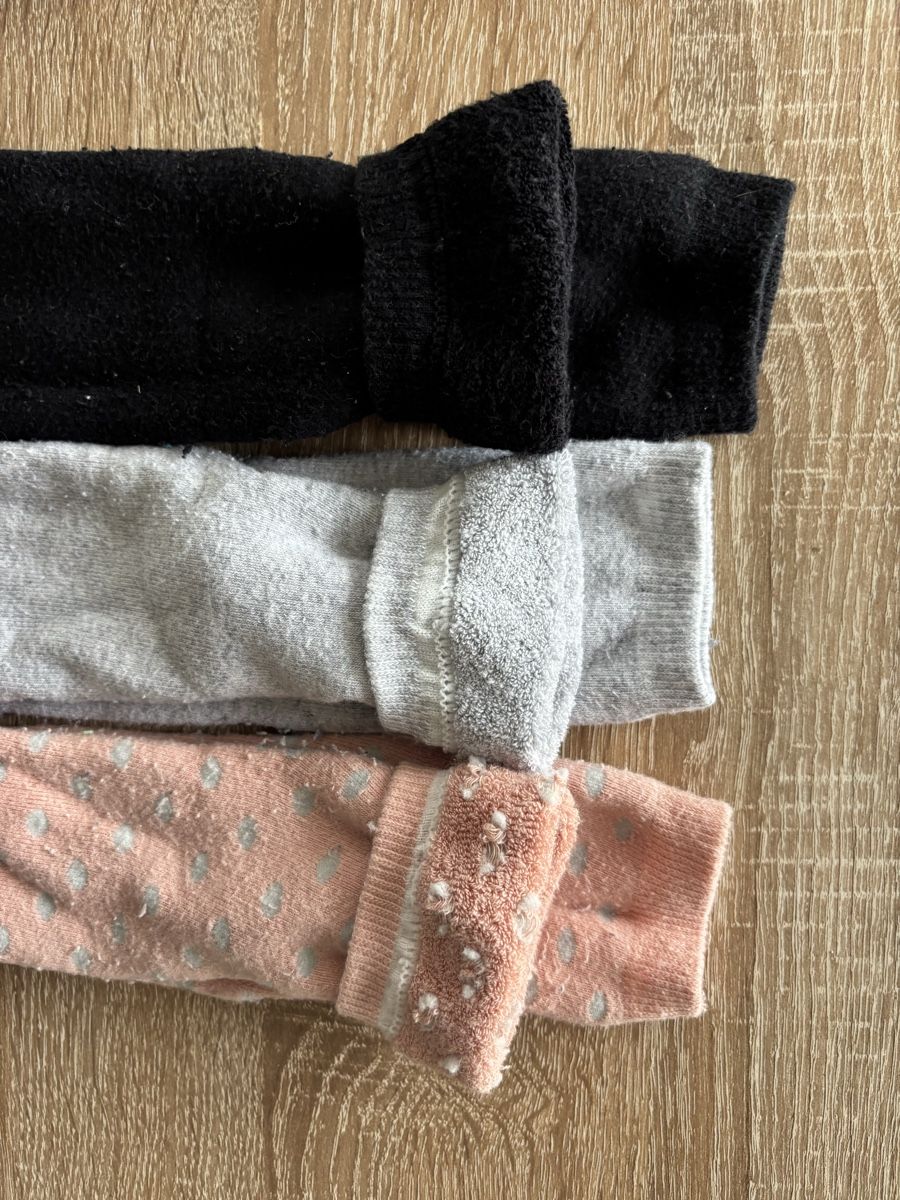 Calze per bambini: 4 dickere Socken Gr 31-34 – Usato da Ebikon venduto da Regipe 1