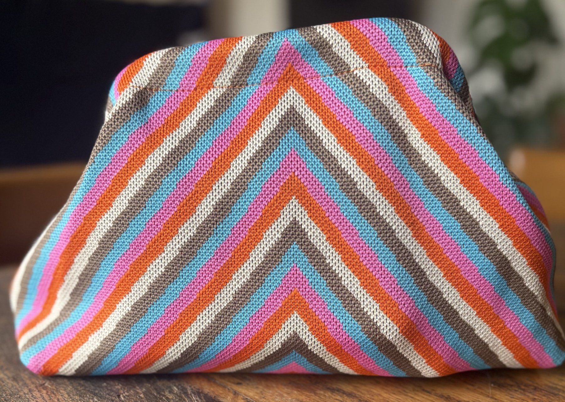 Borse da donna: CLUTCH EN TISSU! – Nuovo e nell'imballaggio originale da Locarno venduto da NicoNion
