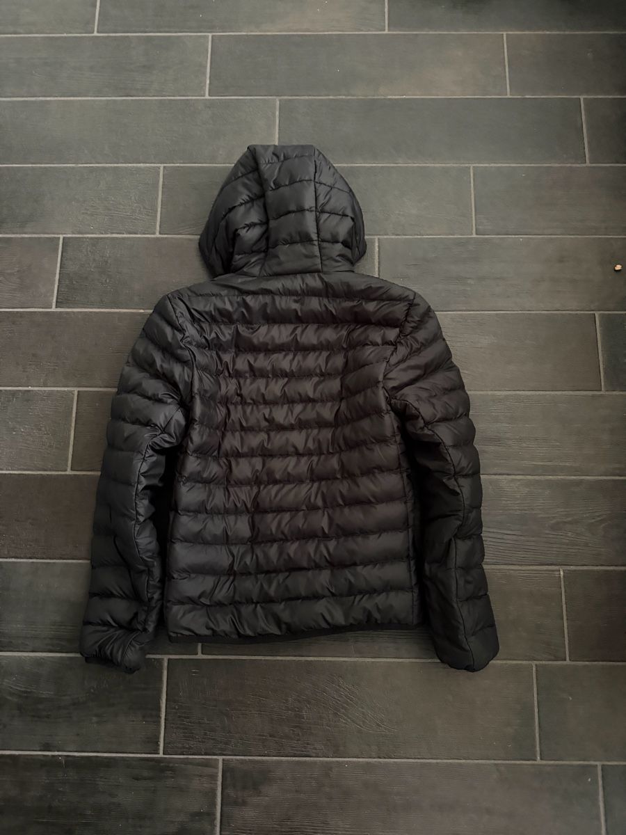 Lacoste Giacche: Schwarze Lacoste Daunenjacke Gr.46 us s – Nuovo (secondo la descrizione) da Allschwil venduto da die_vjt5 1