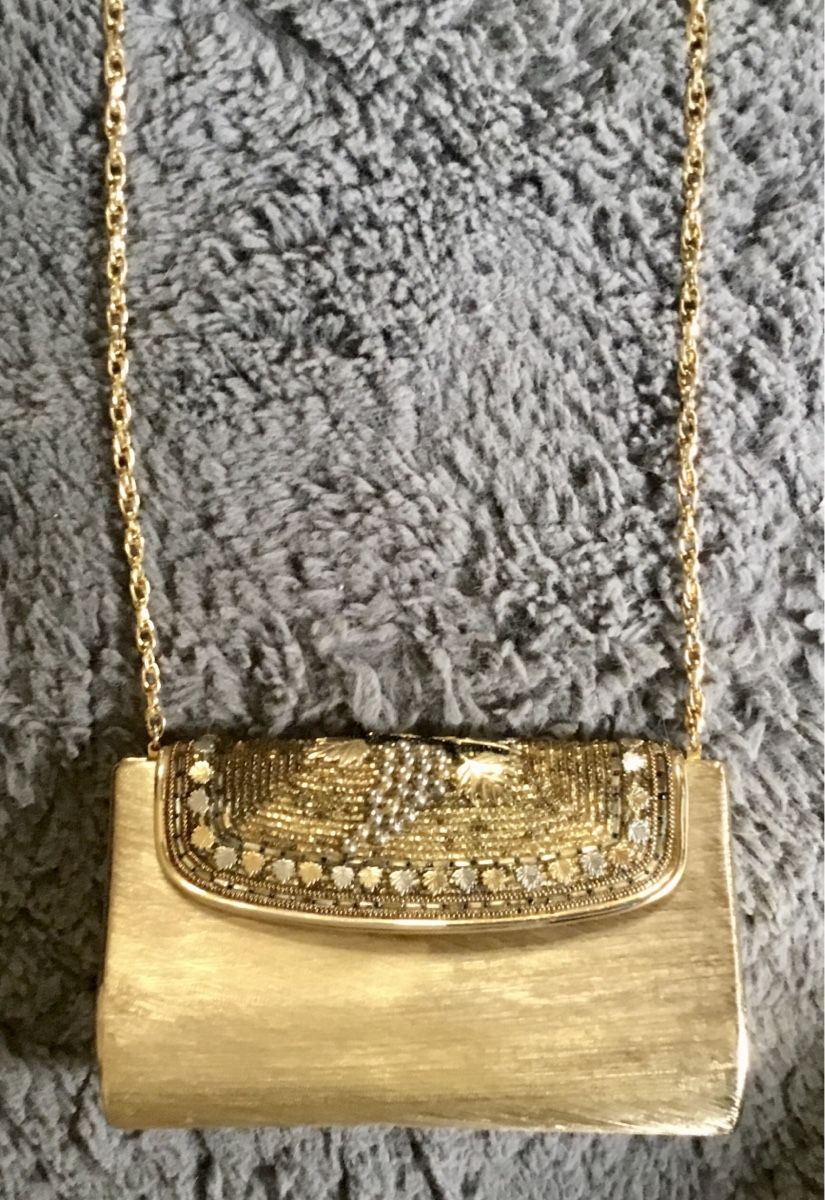 Taschen für Damen: Vintage Messing Clutch: Abendtasche – Gebraucht aus Schlieren von Jeajet 3