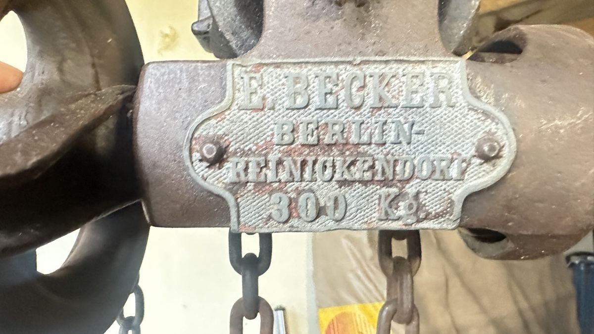 Palans, treuils: Antiker Kettenzug – D'occasion à Kradolf par faktor02 4