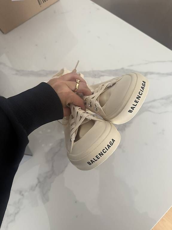 Balenciaga Scarpe da donna: Balenciaga sneakers – Nuovo e nell'imballaggio originale da Fribourg venduto da jan_jgw6 1