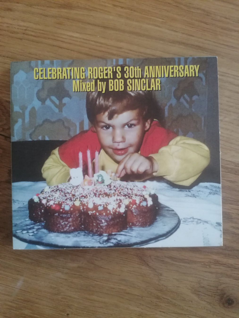 CD: CD Celebrating Roger's 30th Anniversary - Bob Sinclair – Usato da Basel venduto da vintagecollector