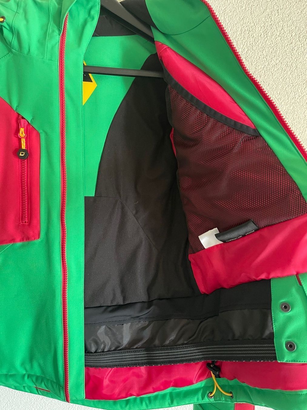 Giacche: Dfrent Cervinia Padded Jacket Gr. S – Nuovo e nell'imballaggio originale da Spreitenbach venduto da Opfikoner1 7