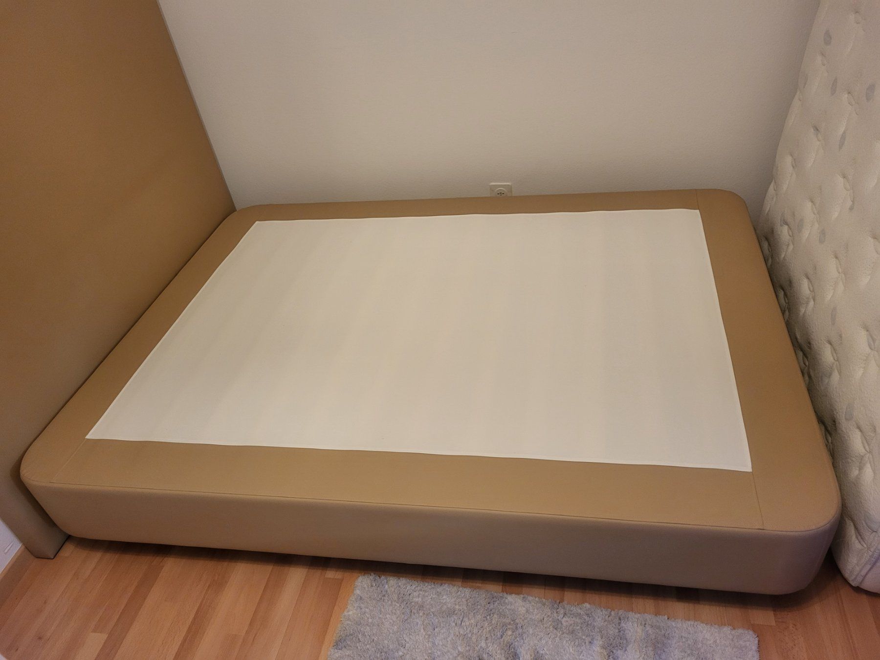 Letti: Queen Size Bett aus Faux Leder – Usato da Wetzikon ZH venduto da ZetMaster 2