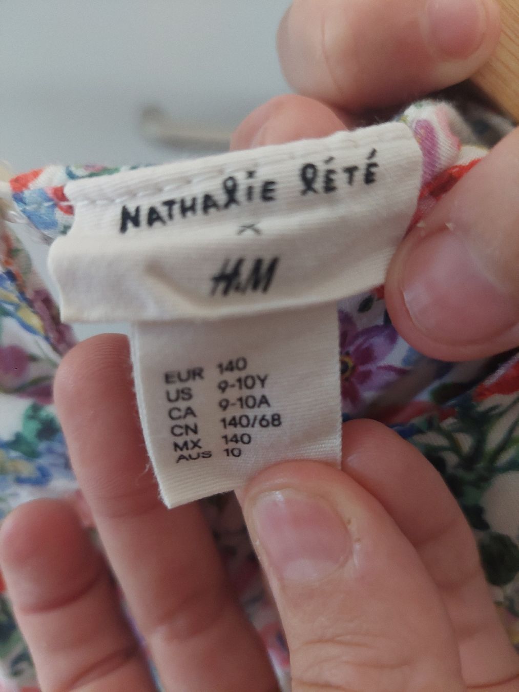 H&M Tute: Jumpsuit Mädchen Blumenmuster Grösse 140 H&M – Usato da Sissach venduto da zwwerg 2